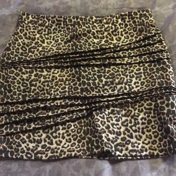 Mini skirt - Picture 1 of 3